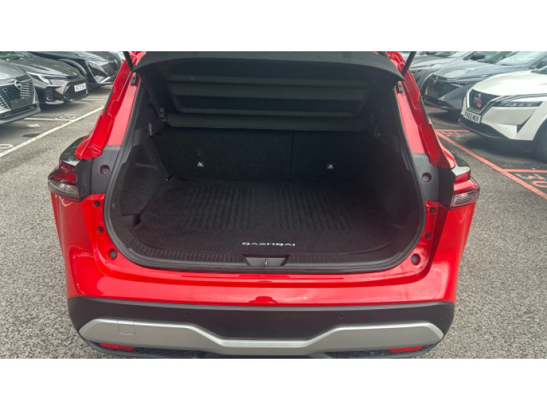 Nissan Qashqai 1.3 DiG-T MH 158 N-Connecta 5dr Xtronic Petrol Hatchback